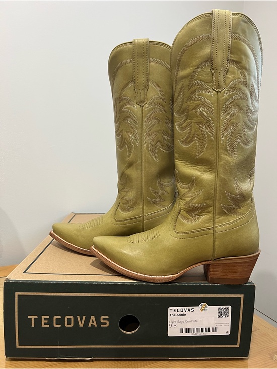 Tecovas Shoes - Tecovas Annie  light Sage Green Women's Western Heeled Boots size 9